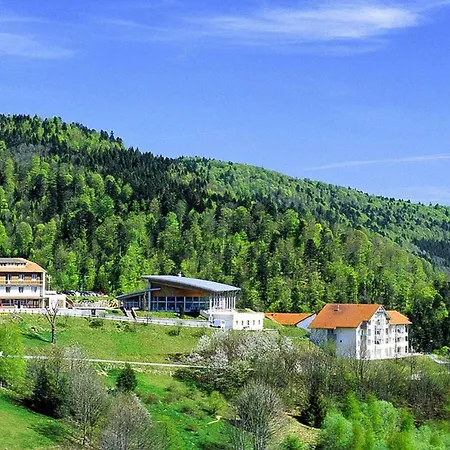 Holiday Els031001 Cyd Bussang